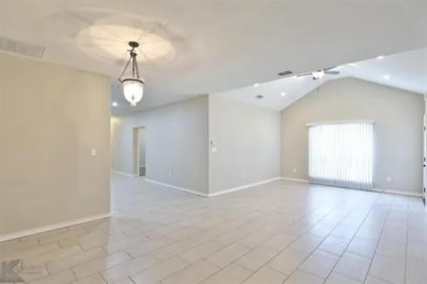 $1,925 | 6021 Jennings Drive, Abilene, TX 79606