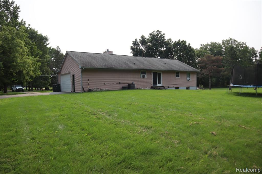 3311 Brewer Road Howell, MI 48855 - Photo 5 of 23
