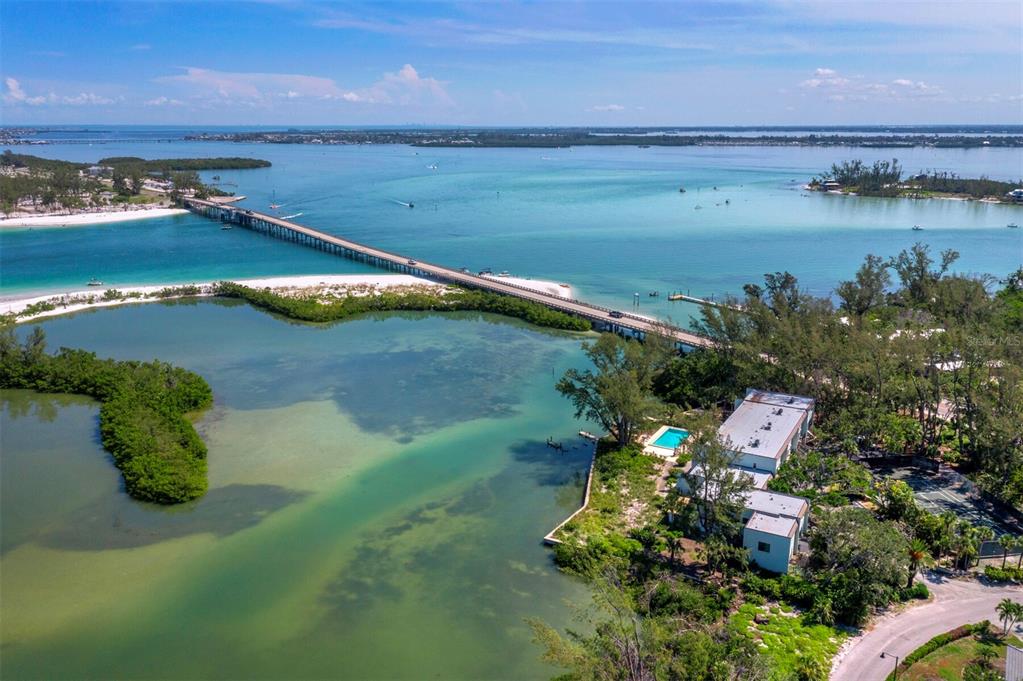 490 North Shore Road, Unit 6 Longboat Key, FL 34228 - Photo 36 of 67