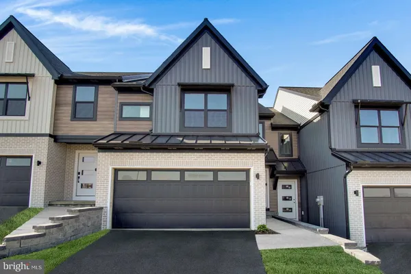 $399,990 | 1020 Blackstone Run, Carlisle, PA 17015