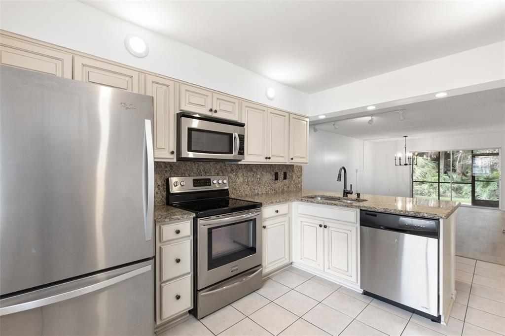 121 Cypress Lane, Unit 121 Oldsmar, FL 34677 - Photo 11 of 37