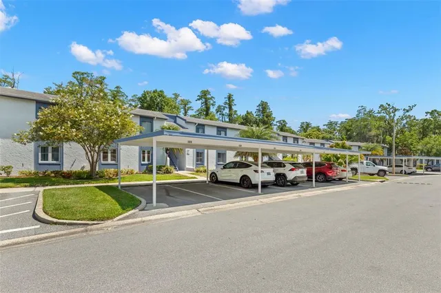 $1,825 | 121 Cypress Lane, Unit 121, Oldsmar, FL 34677