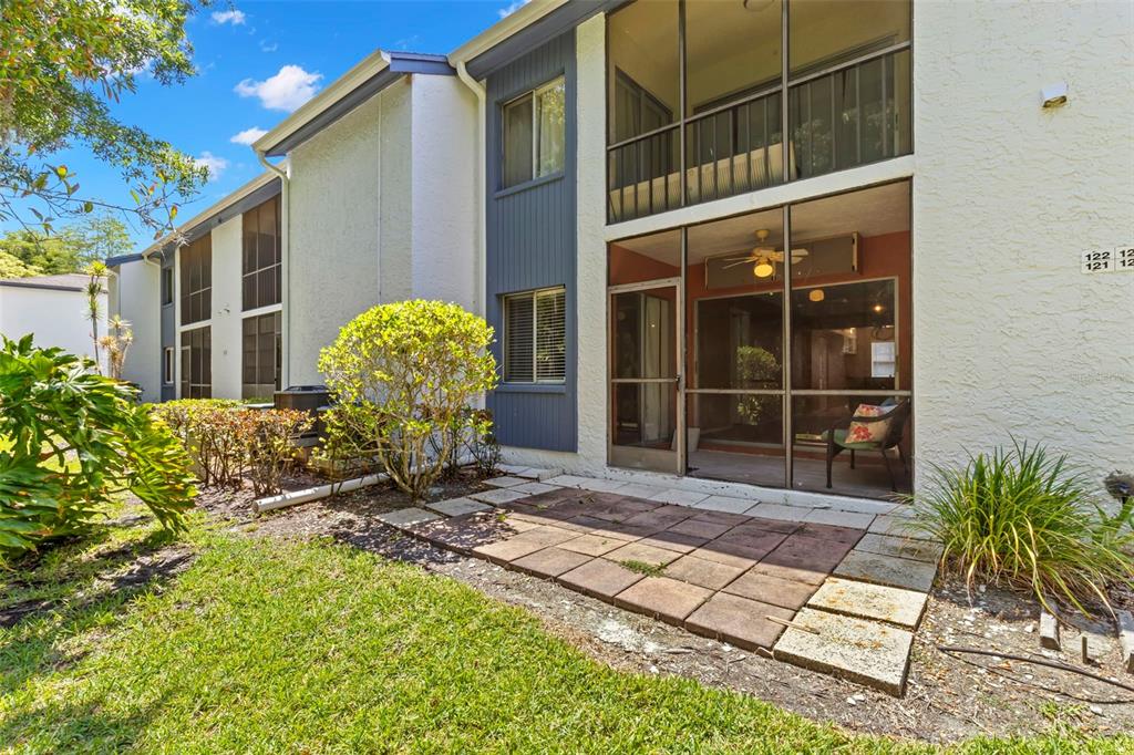 121 Cypress Lane, Unit 121 Oldsmar, FL 34677 - Photo 4 of 37