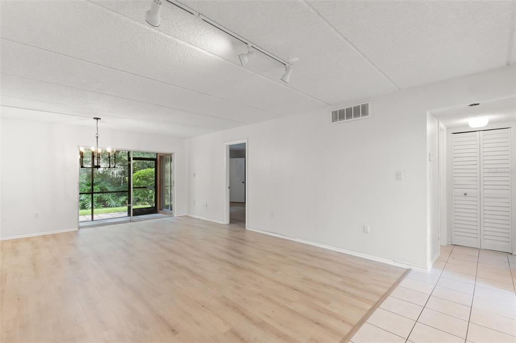 121 Cypress Lane, Unit 121 Oldsmar, FL 34677 - Photo 5 of 37