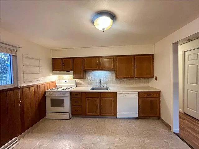 $239,900 | 308 Golden Gate Drive, Verona, PA 15147