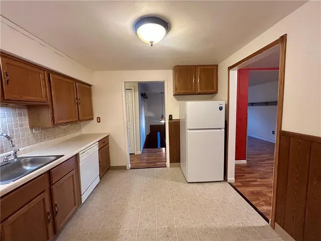 $239,900 | 308 Golden Gate Drive, Verona, PA 15147