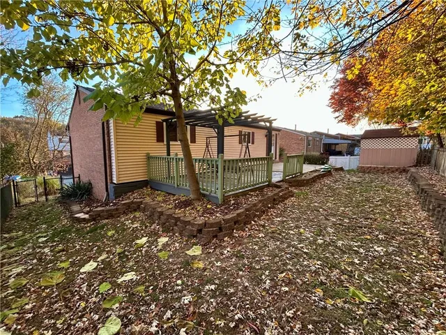 $239,900 | 308 Golden Gate Drive, Verona, PA 15147