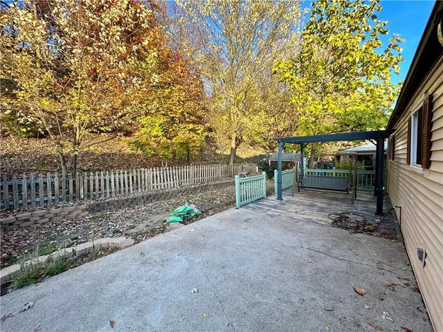 $239,900 | 308 Golden Gate Drive, Verona, PA 15147