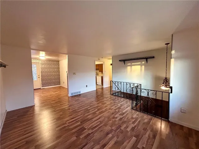 $239,900 | 308 Golden Gate Drive, Verona, PA 15147