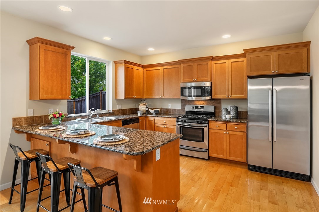 3824 226th Street Southeast Bothell, WA 98021 - Photo 14 of 38