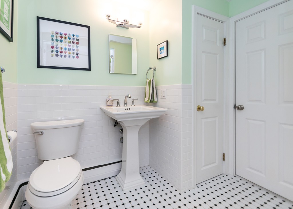 119 Noanett Road Needham, MA 02494 - Photo 17 of 25 Gallery Image 17