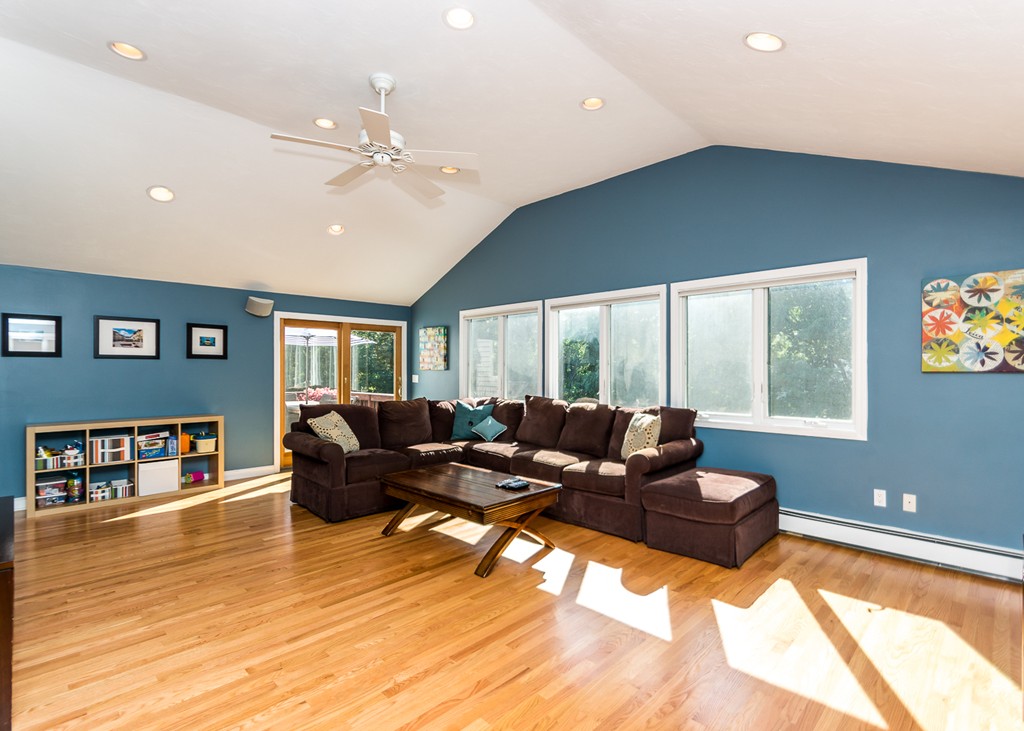 119 Noanett Road Needham, MA 02494 - Photo 3 of 25 Gallery Image 3