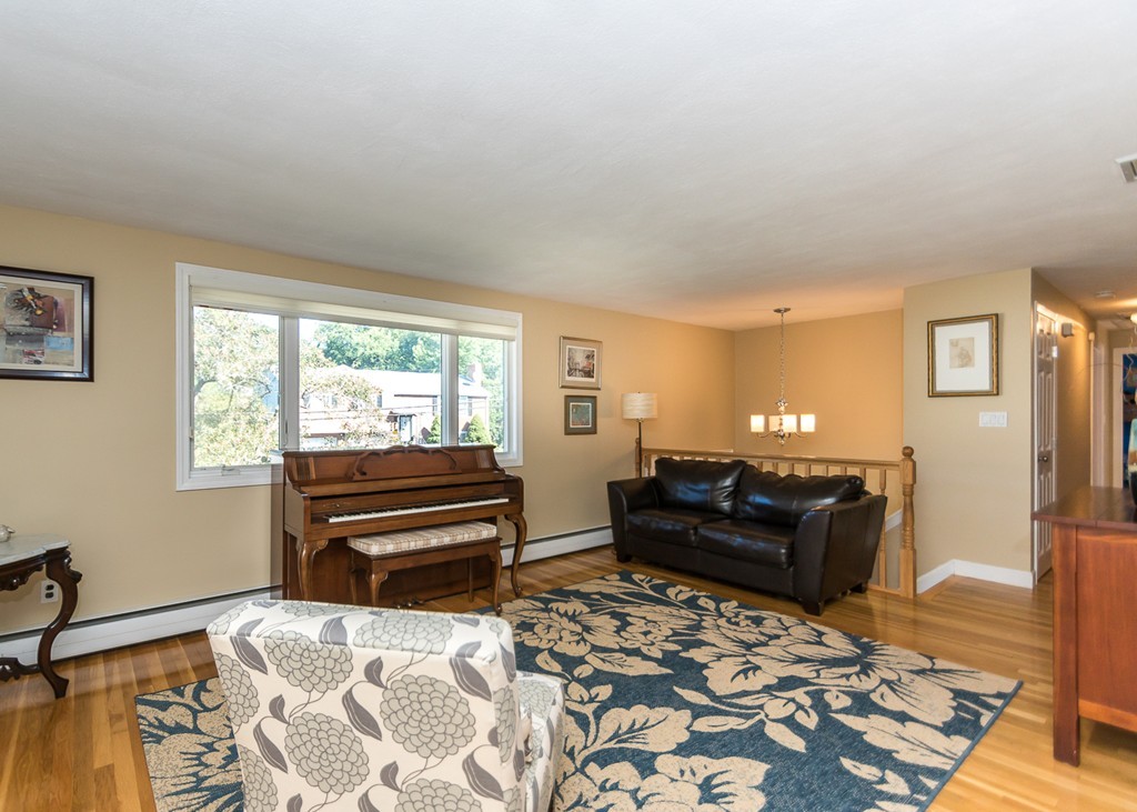 119 Noanett Road Needham, MA 02494 - Photo 9 of 25 Gallery Image 9