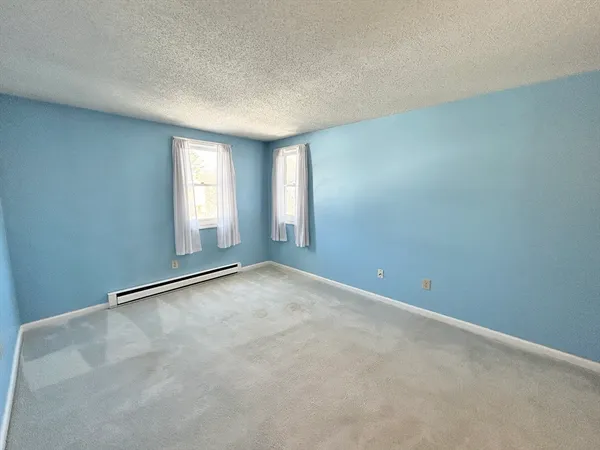 $1,900 | 186 Heritage Drive, Unit 186, Whitinsville, MA 01588