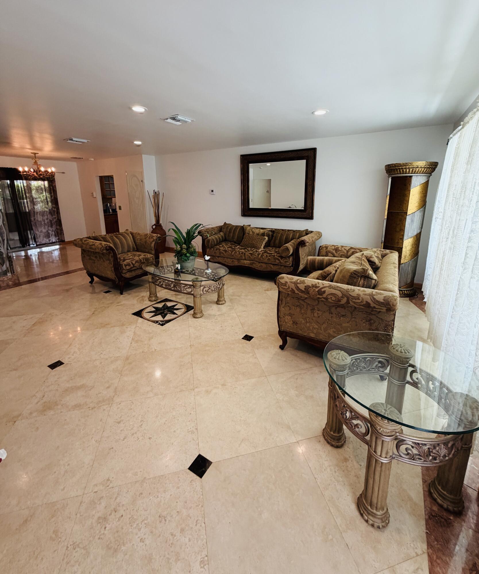 3916 Adams Street Hollywood, FL 33021 - Photo 17 of 38 IMG_9262