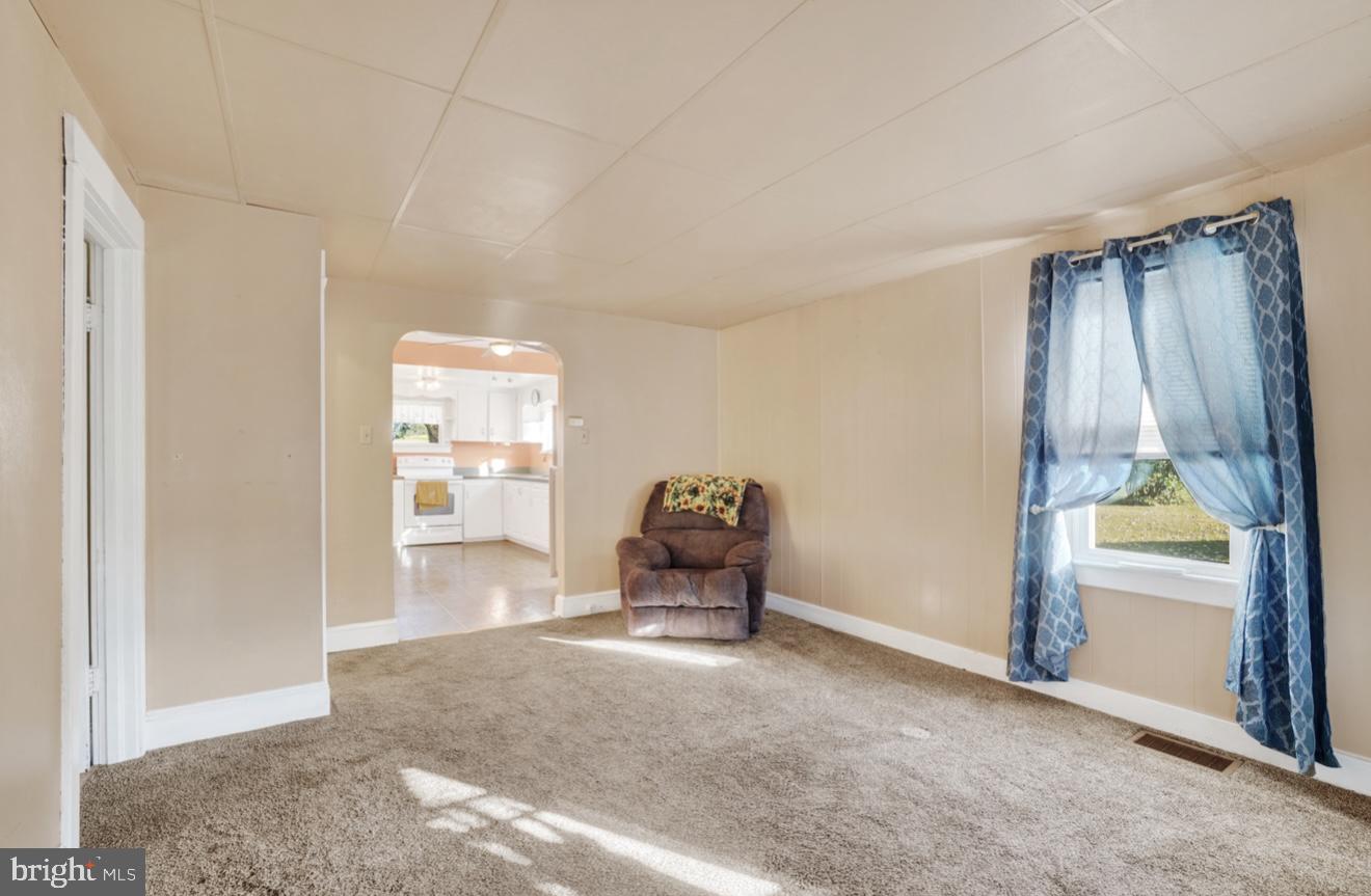121 Valley Road York, PA 17407 - Photo 6 of 17 Gallery Image 6