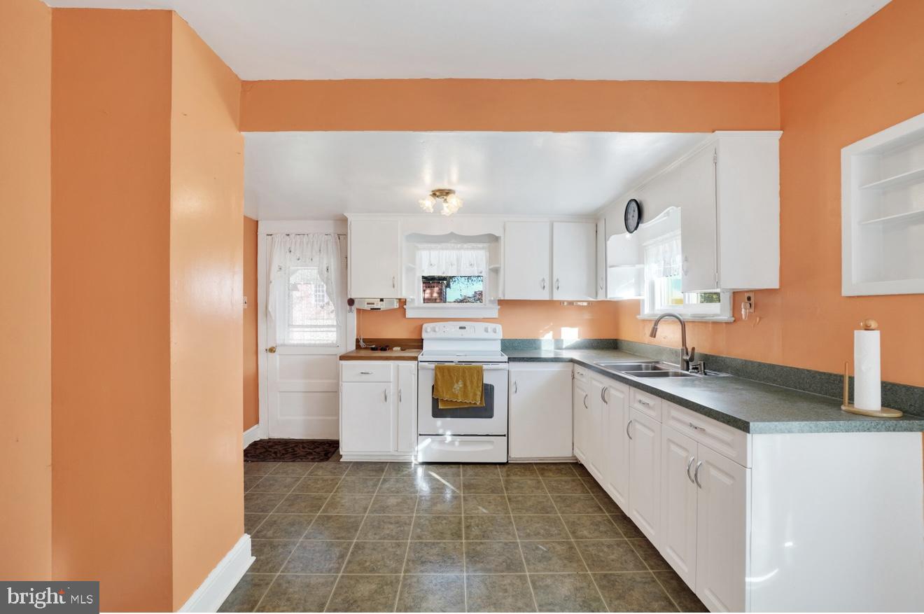 121 Valley Road York, PA 17407 - Photo 7 of 17 Gallery Image 7