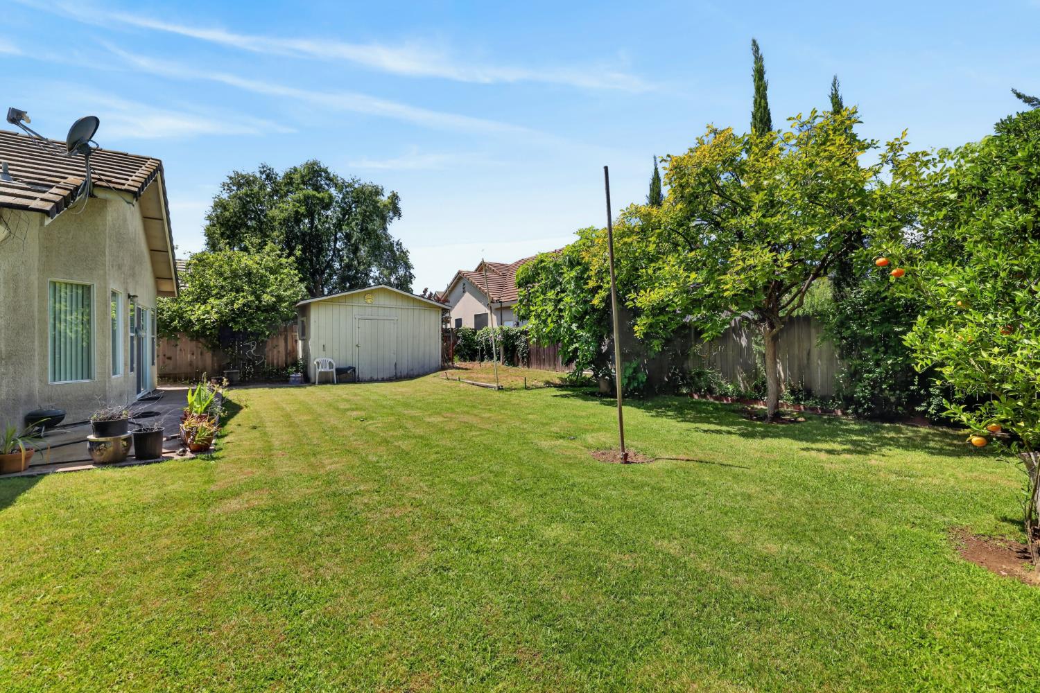 6141 Hall Lane Carmichael, CA 95608 - Photo 28 of 36