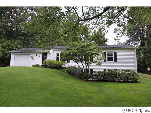 Exterior Front Beautifully maintained ranch on man