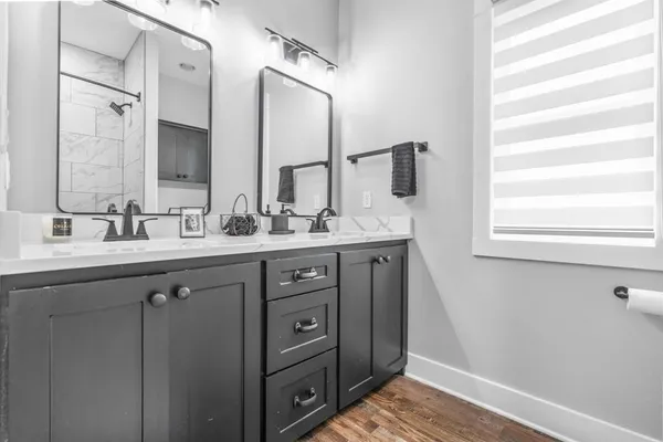 $499,999 | 124 High Point Drive, Hillsboro, TX 76645