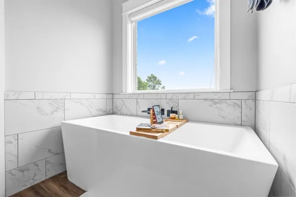 $499,500 | 124 High Point Drive, Hillsboro, TX 76645