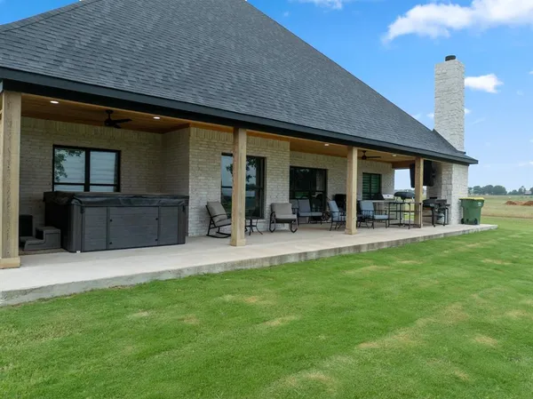 $499,500 | 124 High Point Drive, Hillsboro, TX 76645