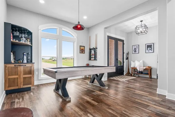 $499,999 | 124 High Point Drive, Hillsboro, TX 76645