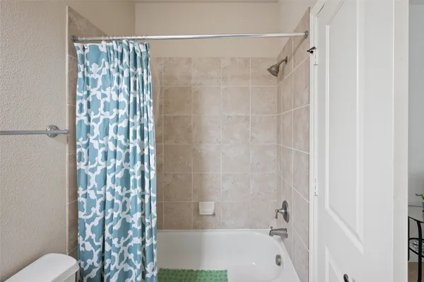 $3,000 | 1114 West 25th Street, Houston, TX 77008
