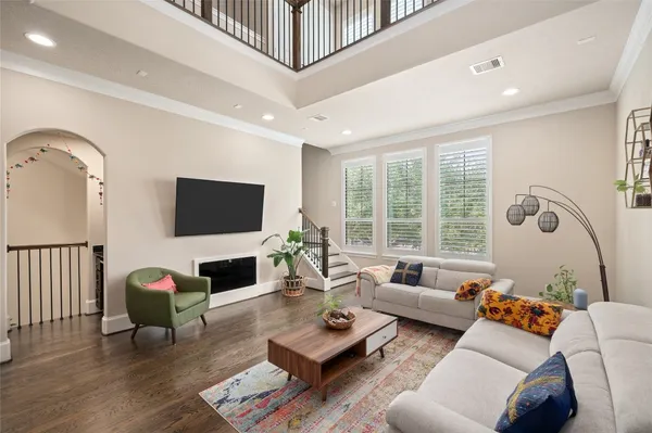 $3,000 | 1114 West 25th Street, Houston, TX 77008