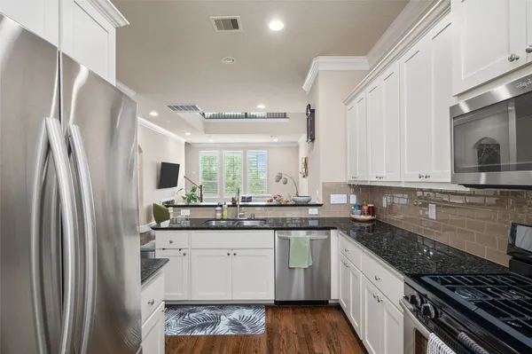 $3,000 | 1114 West 25th Street, Houston, TX 77008