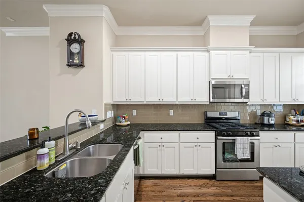 $3,000 | 1114 West 25th Street, Houston, TX 77008