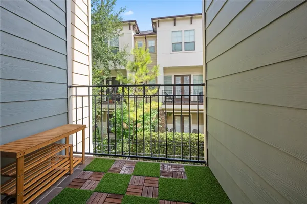 $3,000 | 1114 West 25th Street, Houston, TX 77008