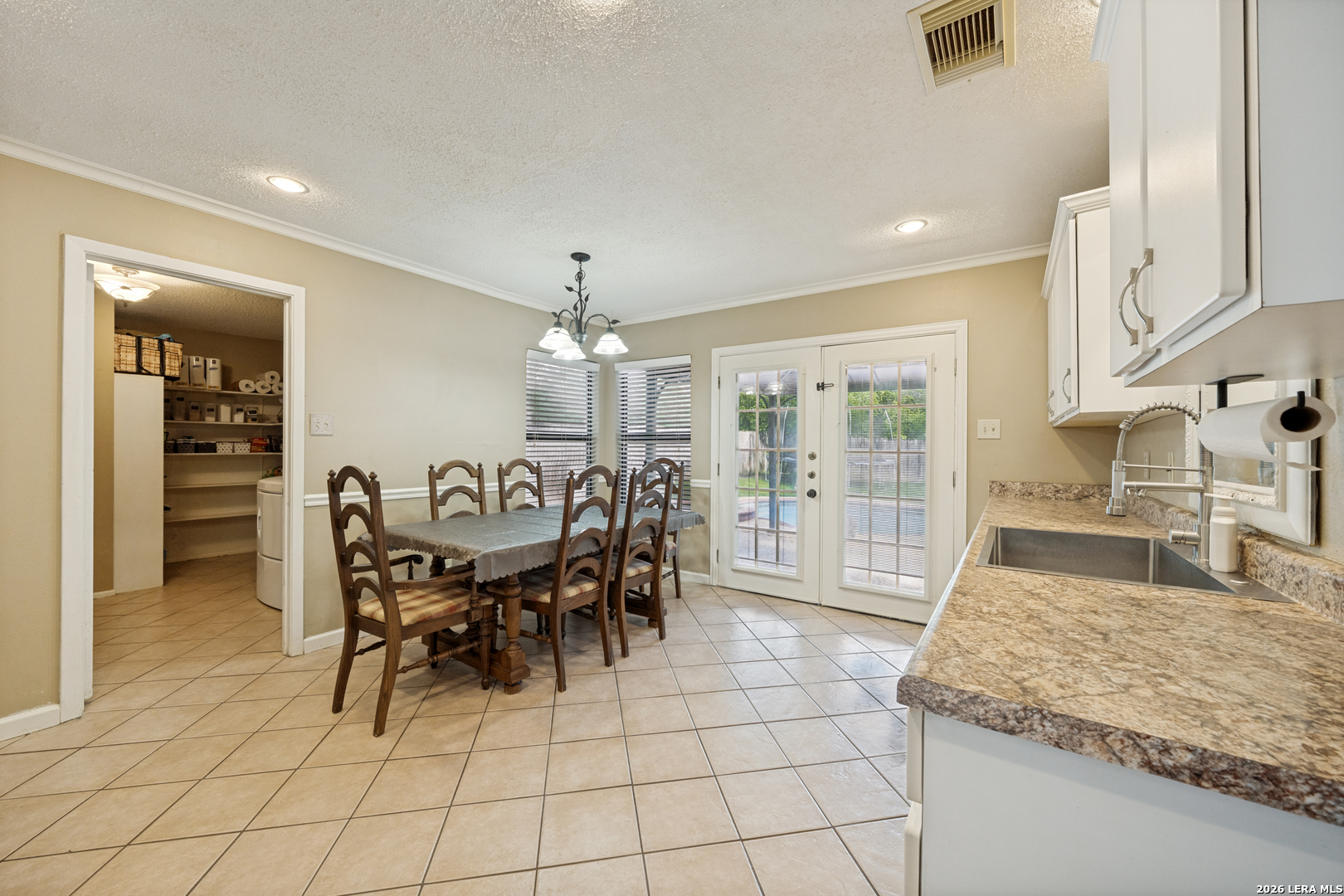 7507 Avery Road Live Oak, TX 78233 - Photo 10 of 25