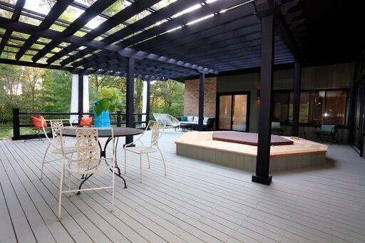 911 Robin Road Ann Arbor, MI 48103 - Photo 7 of 52 Photo 7