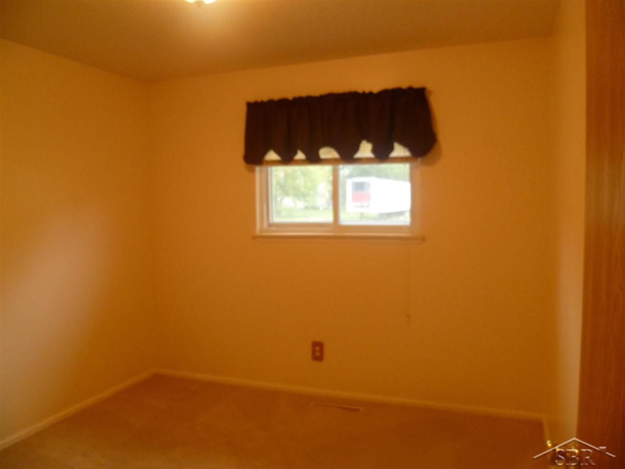 3552 Mack Road Saginaw, MI 48601 - Photo 11 of 18 50056849-10.JPG