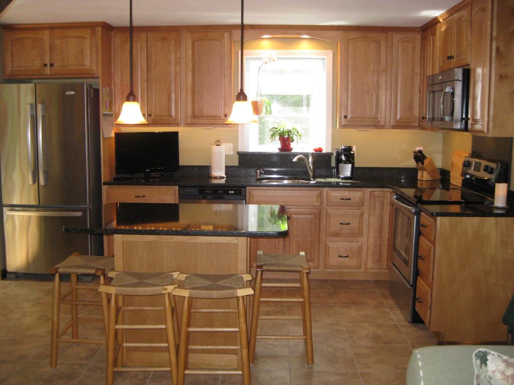 3 Danforth Road Merrimack, NH 03054 - Photo 3 of 28