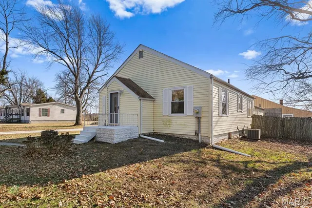 $205,000 | 620 East Reily Street, Marissa, IL 62257