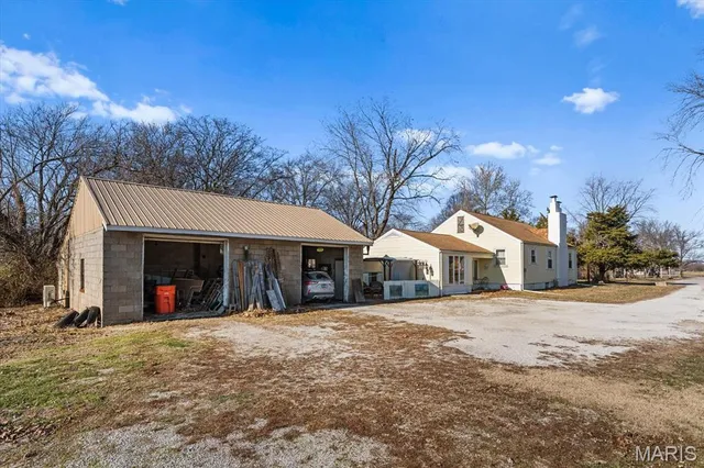 $195,000 | 620 East Reily Street, Marissa, IL 62257