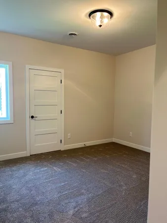 $483,000 | 316 Southwest 4th Avenue Southwest, Hankinson, ND 58041