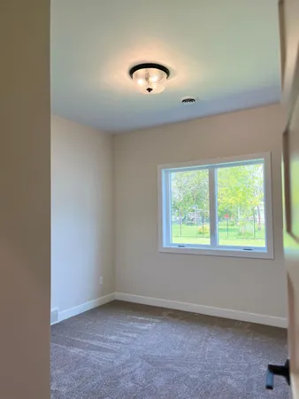 $483,000 | 316 Southwest 4th Avenue Southwest, Hankinson, ND 58041
