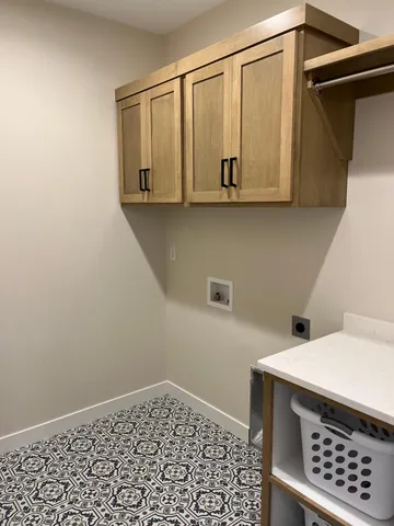 $483,000 | 316 Southwest 4th Avenue Southwest, Hankinson, ND 58041