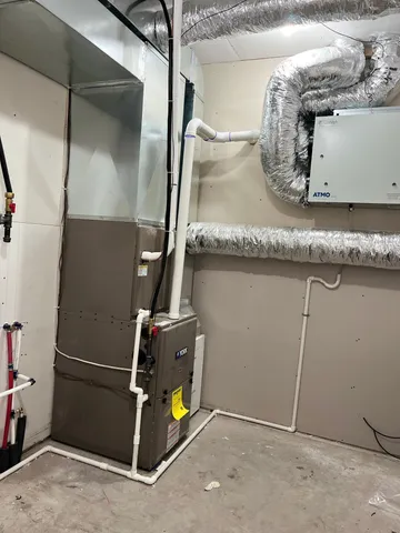 $483,000 | 316 Southwest 4th Avenue Southwest, Hankinson, ND 58041