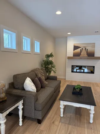 $483,000 | 316 Southwest 4th Avenue Southwest, Hankinson, ND 58041