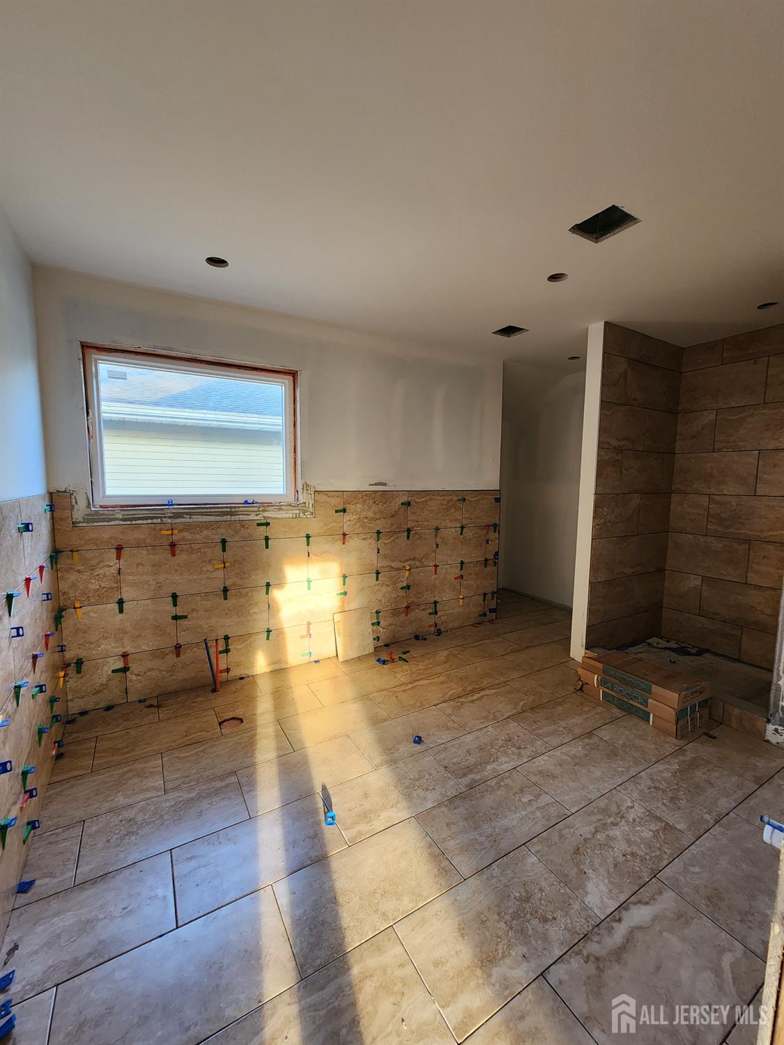 10 Myrtle Street Edison, NJ 08817 - Photo 7 of 10 Gallery Image 7