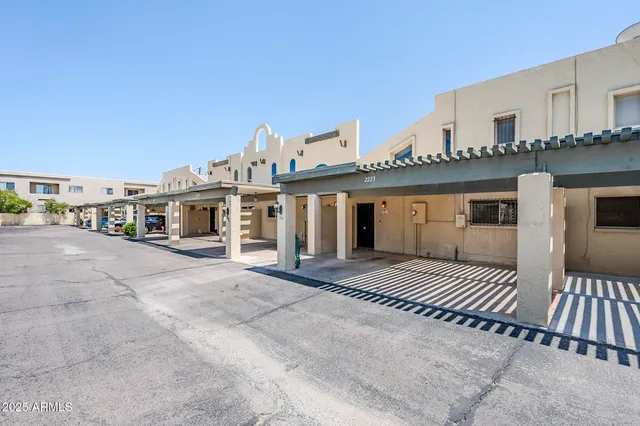 $379,900 | 2223 East Catalina Drive, Phoenix, AZ 85016