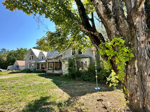 $225,000 | 16 Forgotten Alley, Waterford, ME 04088