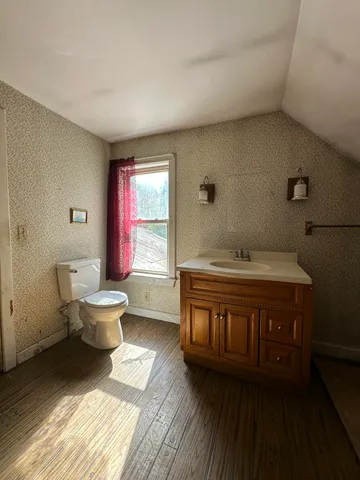 $225,000 | 16 Forgotten Alley, Waterford, ME 04088