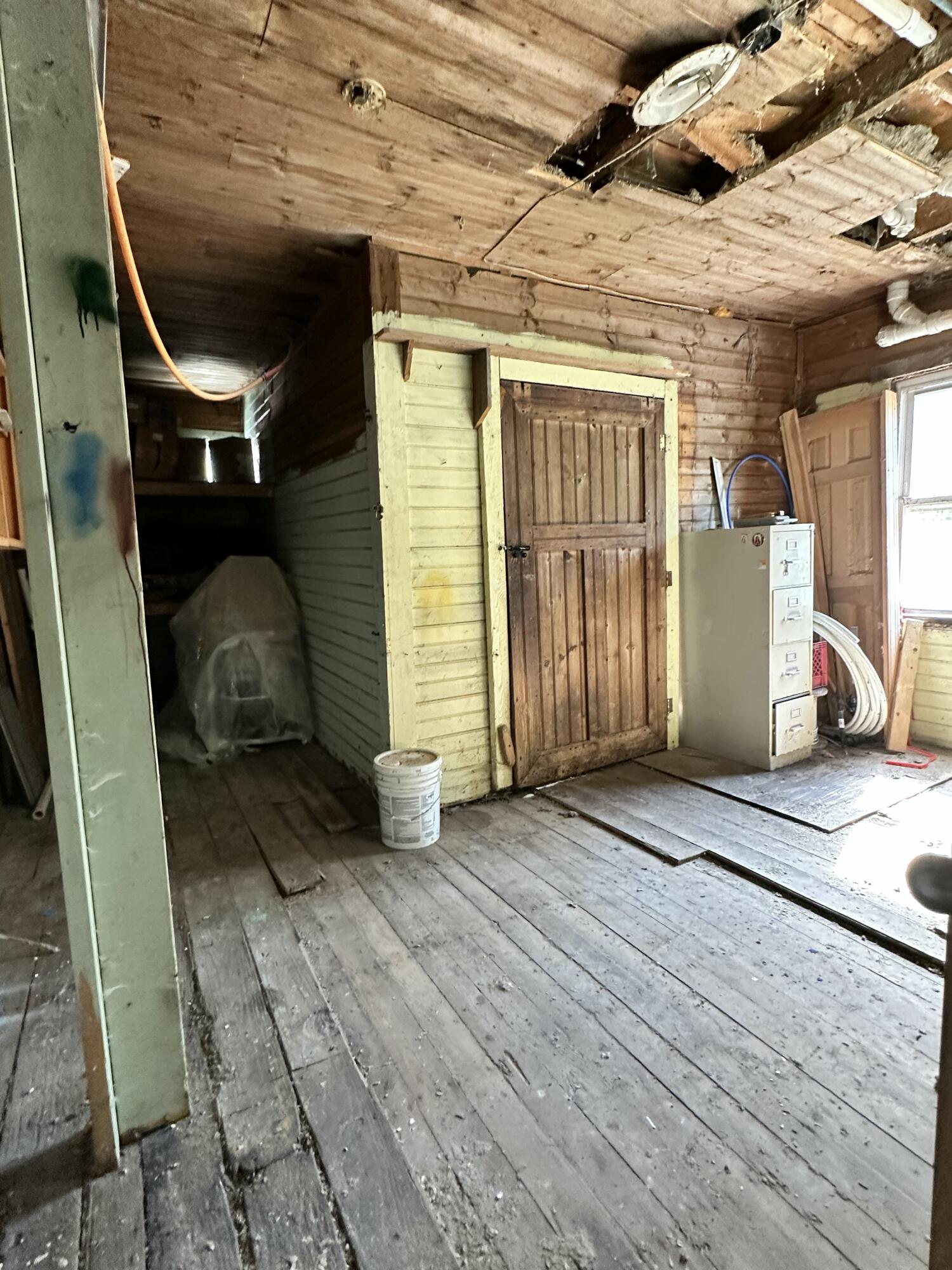 16 Forgotten Alley Waterford, ME 04088 - Photo 30 of 50 Mudroom