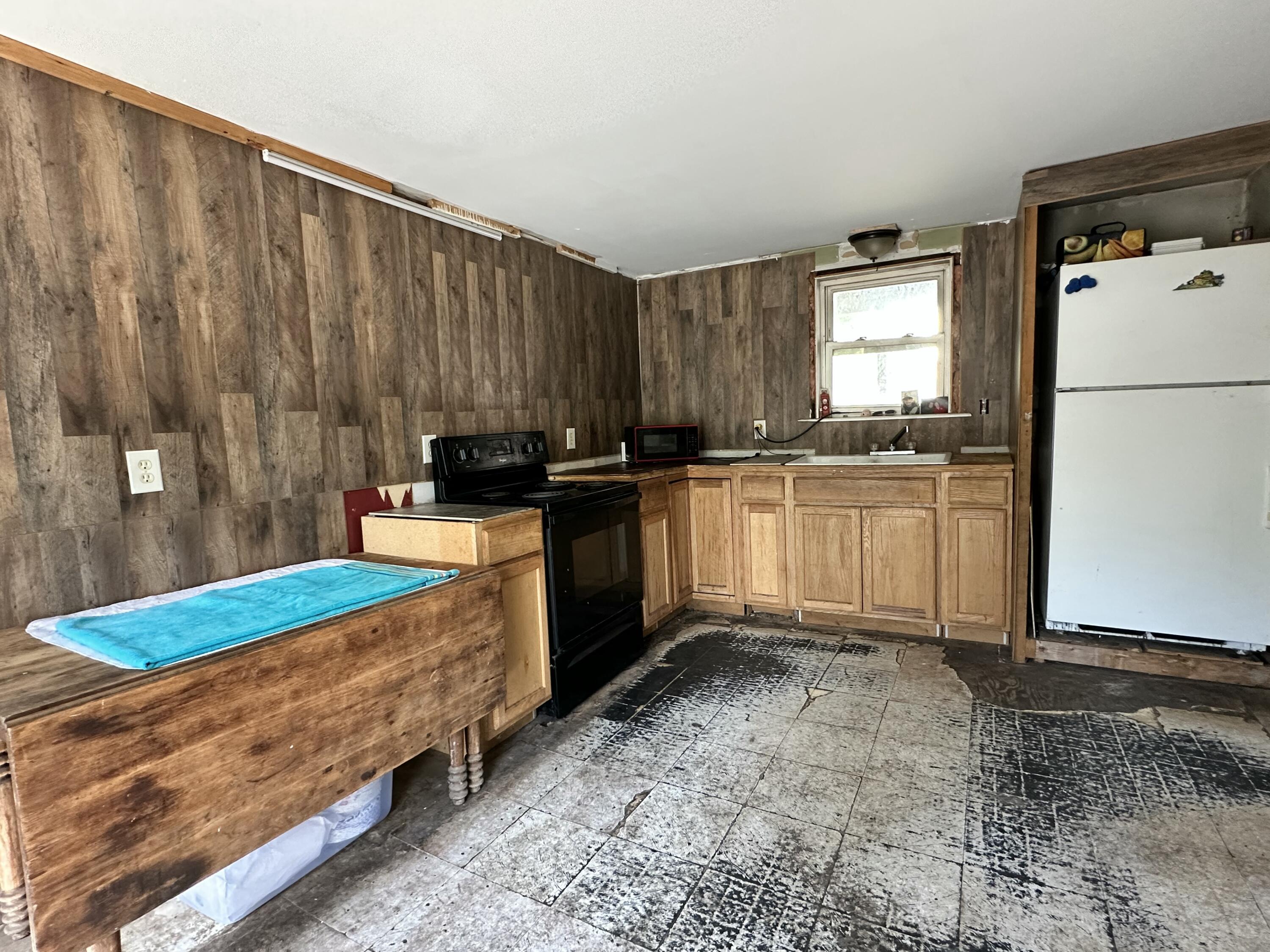 16 Forgotten Alley Waterford, ME 04088 - Photo 5 of 50 Kitchen