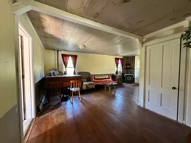 $225,000 | 16 Forgotten Alley, Waterford, ME 04088